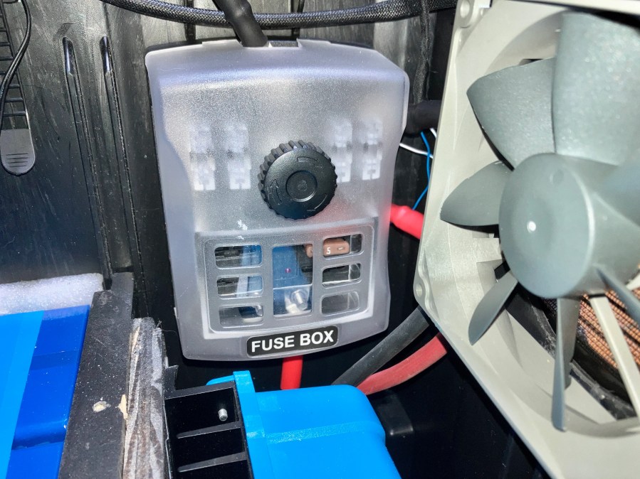 200A 6-Way Fuse Block