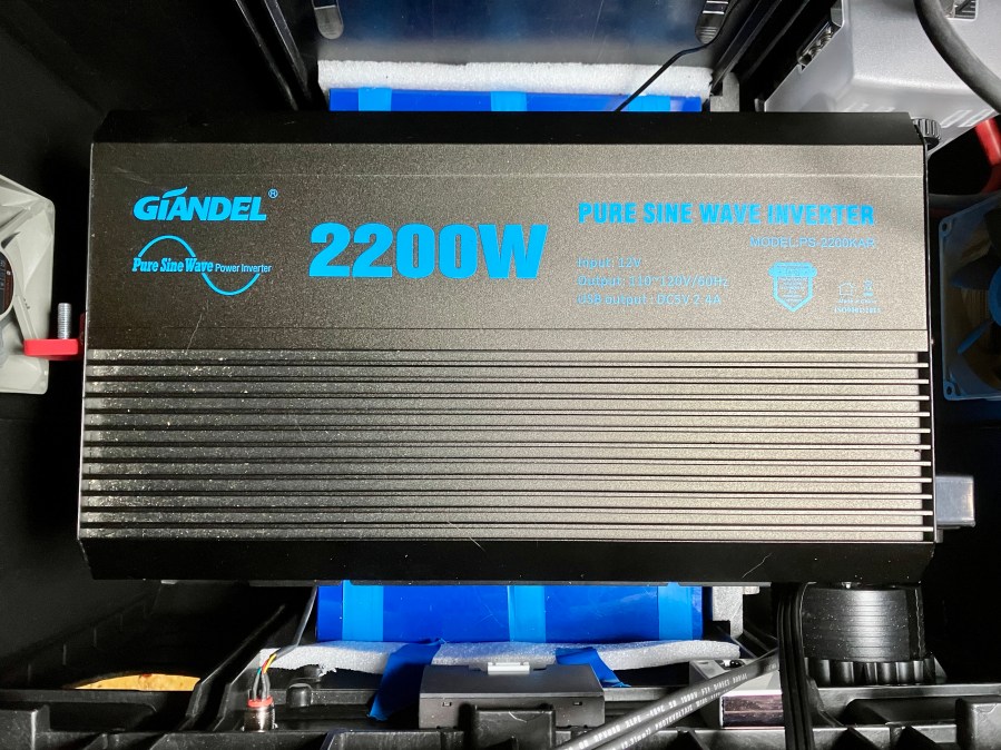 GIANDEL 2200W Pure Sine Inverter